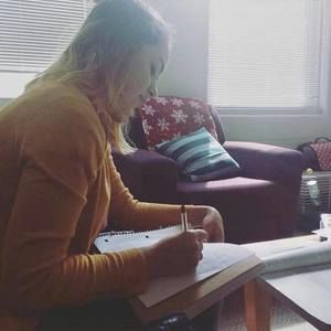 Meet your Posher, Amelia